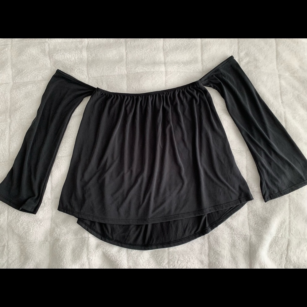 M BOUTIQUE OFF THE SHOULDER LONG SLEEVE